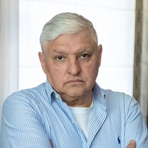 Игорь Бухаров
